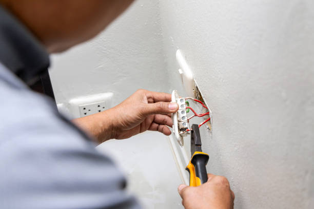 Best Circuit Breaker Repair  in Harris Hill, NY